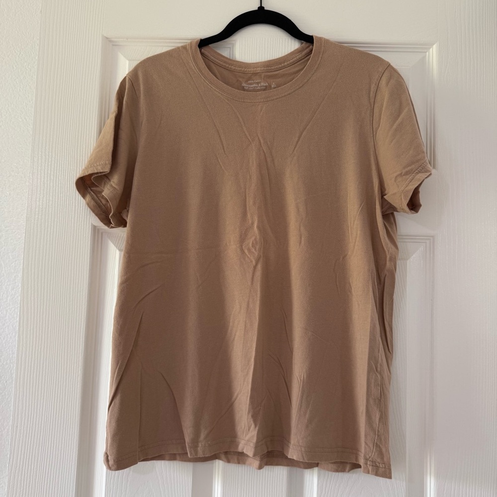 Abercrombie & Fitch Basic Tee (Size L)